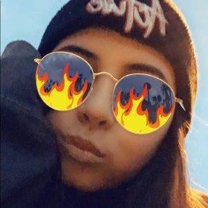 Meet your Posher, Adriana